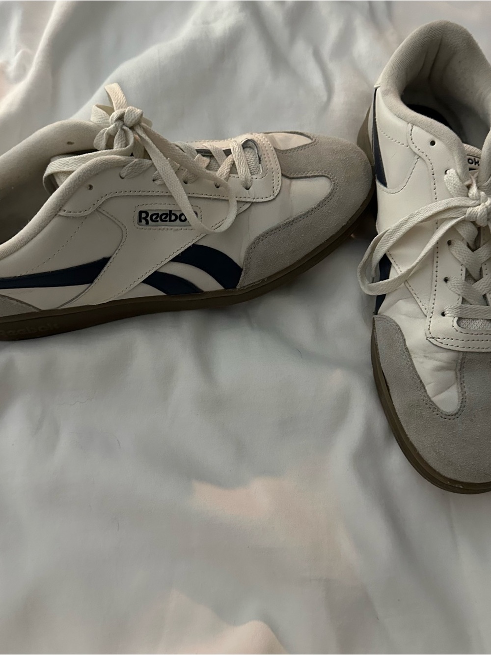 Men's Reebok Sneakers - Picture 2 of 5